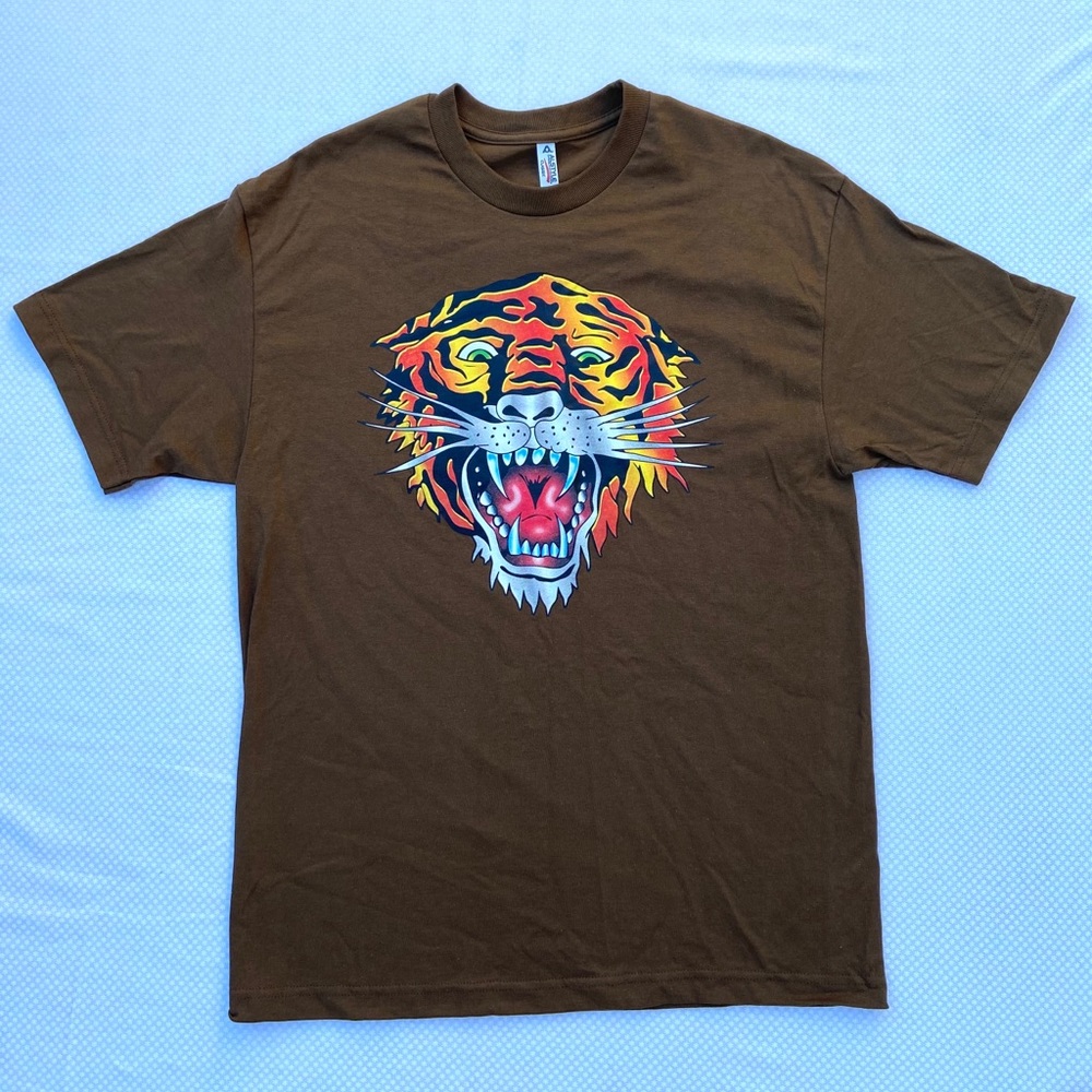 Tiger tee